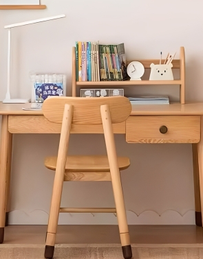 Bàn học gỗ sồi tự nhiên kiểu đơn giản